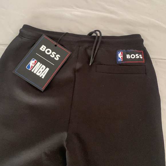 Hugo boss pants $ 100 each or $ 200 bundle - Picture 3 of 9